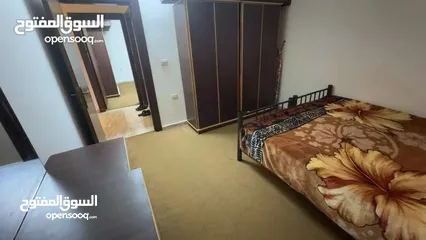 19 اثاث منزل بحالة الوكاله وأجهزة كهربائية