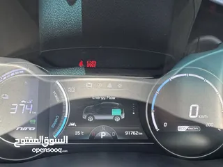 12 للبيع  Kia nero ev 2021  السيارة فل كامل مع فتحة ..............................