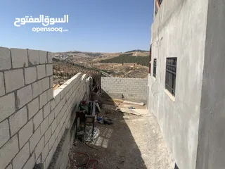  4 بيت للبيع مستقل وقوشان مفروز