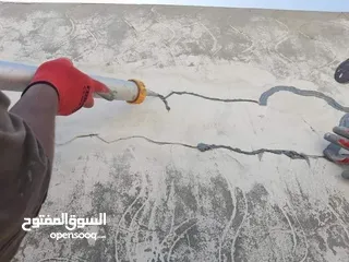  28 فني عازل مائي وحراري