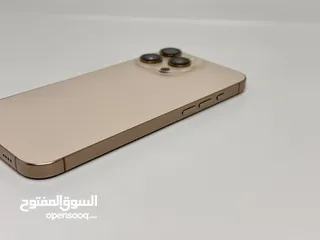  15 iPhone 16 Pro Max مشحون 17 مرة فقط شبه جديد