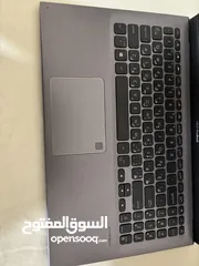  6 لابتوب ASUS vivobook حالته ممتازه يصلح للدراسه باللون الرمادي سعر مخفض