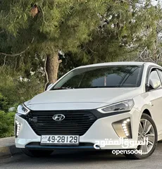  1 2018 Hyundai Ioniq hybrid هيونداي ايونيك هايبرد