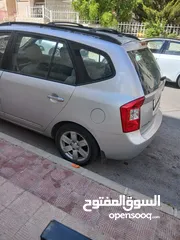  3 كيا كارينز بحالة جيدة موديل 2007 للبيع بسعر 4000 دينار
