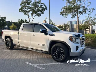  4 EXCELLENT CONDITION GMC SIERRA 2019