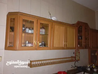  1 غرفة مطبخ المنيوم وخشب زان اصلي لون مميز وخزائن وأبواب المنيوم وخشب زان للبيع في نابلس
