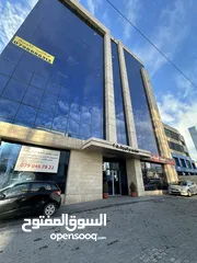  3 مساحات تجارية للايجار ش.الملك عبدالله / ش.المدينة الطبية / مجمع السعودي البركة 2 مقابل شركة زين