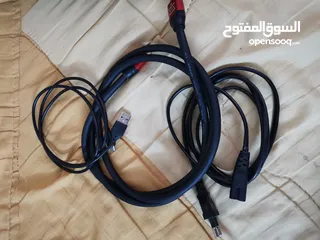  11 بليستيشن4 برو تيرا وكاله للبيع  والجهاز صلاة النبي عليه معه ايادي ثنتين جداد وكامل وصلاته وسيدي فيفا