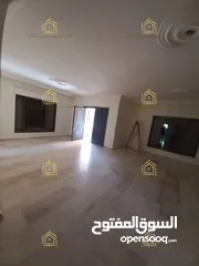  8 شقة سوبر ديلوكس ارضي مع حديقة وترسات مدخل مستقل