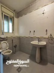  13 فرصة سكنية مميزة لعشاق المساحات الواسعة والهدوء- الموقع: الطيرة – خلف الريف