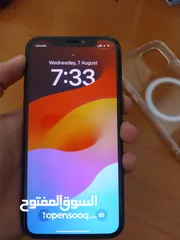  1 iPhone 11 Pro 64g