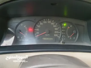  15 للبيع كرولا 2005 بيمه سنه 750 دينار