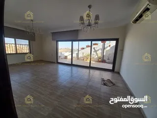  15 روف مميز - دير غبار - 3نوم 1ماستر - 200م - ترس بإطلالــــه بانوراما