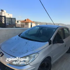  4 بيجو 307 موديل 2007 للبيع