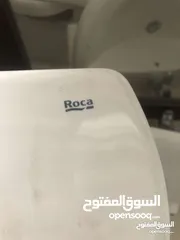  4 3 حمامات نوع روكا ايطالي للبيع مع بطاريات جروهي و قاطعين شور وجاكوزي  موضحه كل التفاصيل