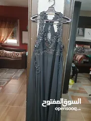  3 فستان سواريه اسم مطرز ينفع لحد رفيع مستعمل لم يستخدم بعد لسه جديد بحالته .. للبيع بمناسبة العيد ب750