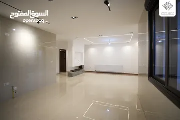  13 شقة فخمة للبيع طابق ثالث مع رووف دوبلكس في ارقى مناطق شفا بدران مساحة 228 متر داخلي