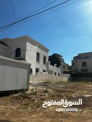  1 قطعة أرض للبيع عمان منطقة رجم عميش مقابل قرية النخيل، مساحة( 934) متر