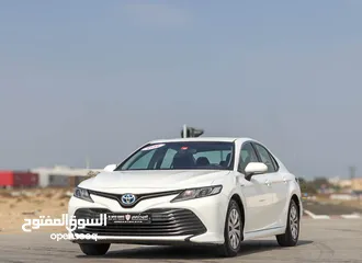  3 Toyota Camry 2020 GCC  Hybrid, original paint without accident, in excellent condition 1474 PM