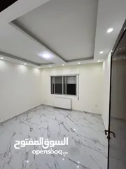  7 شقة طابق اول 4 نوم مجدده بلكامل خلف مطعم ورد بأقل سعر بلمنقطه