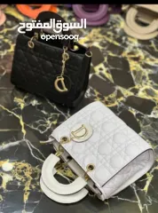  2 شنط الليدي ديور  كوبي ون بجودة عملية وتشبه الأصلي بشكل كبير!  بألوان متعددة تليق بكل أنثى