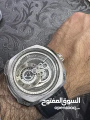  1 للبيع او البدل على ابل ووتش  ساعه sevenfriday اورجنال