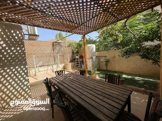  4 شقة طابق ارضي