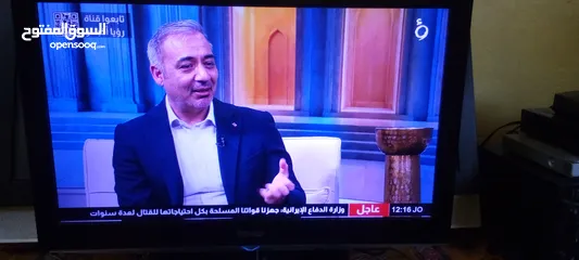  2 شاشه نوع ناشونال 32انيش اليدي ميش سمارت عادي معها ريموتها وقعدتها