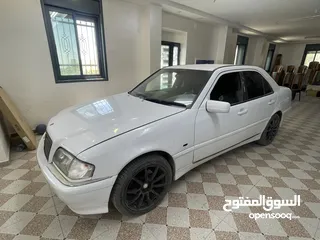  6 مرسيدس شبابية W202 / C220 1996 سيارة مصروفها ؟؟ — ممتاز جدا  / لون ابيض سادة