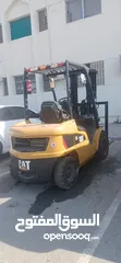  2 Forklift 2012 for sale in Abu dhabi Urgently. 45000dhs