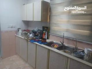  2 للبيع مطبخ مستخدم نظيف المنيوم بحريني 