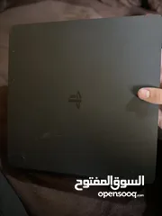  2 بلايستيشن 4 ( 1 تيرا ) نظيف مع ايدتين بسعر مناسب جدا