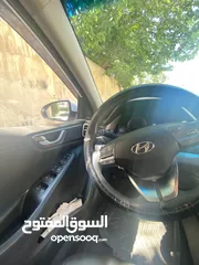  17 هونداي أيونك