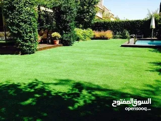  14 عشب صناعي واكسسوارات الملاعب