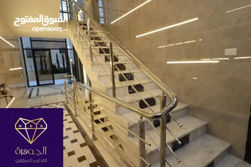  9 شقة طابق اول فخمه ومميزة جديدة لم تسكن لقطه وبسعر مغري جداااا عرض خاص ع اخر شقة أرقى مناطق خلدا