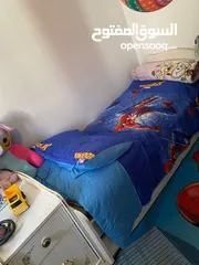  3 سرير طفل للبيع مع ملحق
