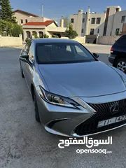  13 LEXUS. ES300 Mod 2019