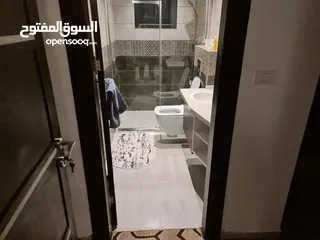  17 شقة تشطيب شخصي ومواصفات عالية