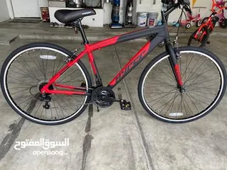 2 دراجة هوائية Hyper 700C – الأداء العالي والتصميم الأنيق!  هل تبحث عن دراجة هوائية تجمع بين