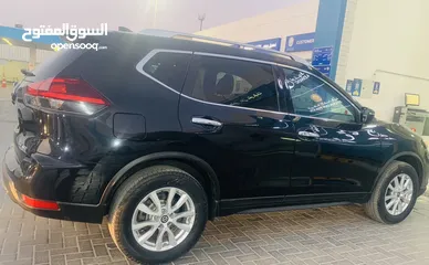  1 Nissan Rogue model 2018 black color  Very good condition