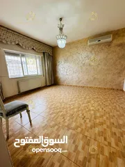  9 شقة فارغة - دير غبار - 3نوم 1ماستر - 200م - بلكونتين - قرب الخدمات العامة