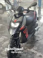  2 سكوتر ابريليا SR 2022