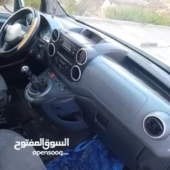  7 بيجو بارتنر 2014 جير عادي(4+1) دهان شركة