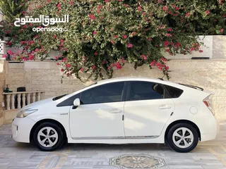  13 تويوتا بريوس 2012 امريكي