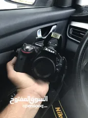  1 Nikon 5200d بحالة الوكالة