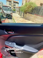  14 تويوتا بريوس 2017 للبيع بسعر مغري