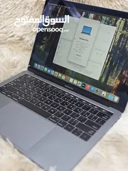  1 Macbook Pro 2019 i7 16gb Touch Bar iris Xe graphics