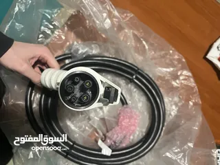  3 Rev D (rav-4) charging cable with the charging box   ‏Rev D  شاحن سيارة (rav-4) مع صندوق الشاحن