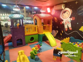  1 تجهيز العاب لصالات الاطفال في المطاعم والمقاهي والمولات
