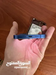  5 مستخدم iPhone 13